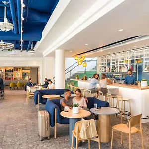 Hotel Novotel Centre Gare Montparnasse, Paris