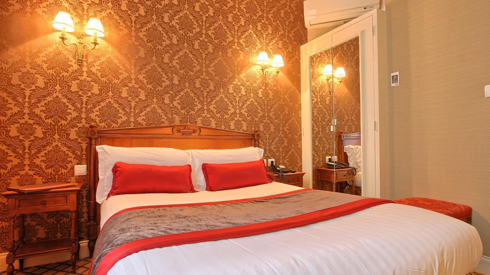 ***  Hotel De Seine París Francia